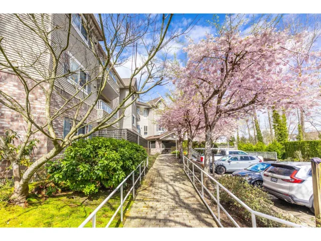 307 16137 83 AVENUE, Surrey, British Columbia V4N0N1