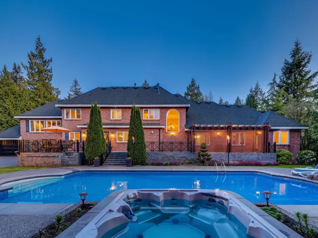 13789 32 AVENUE, Surrey, British Columbia V4P2B6
