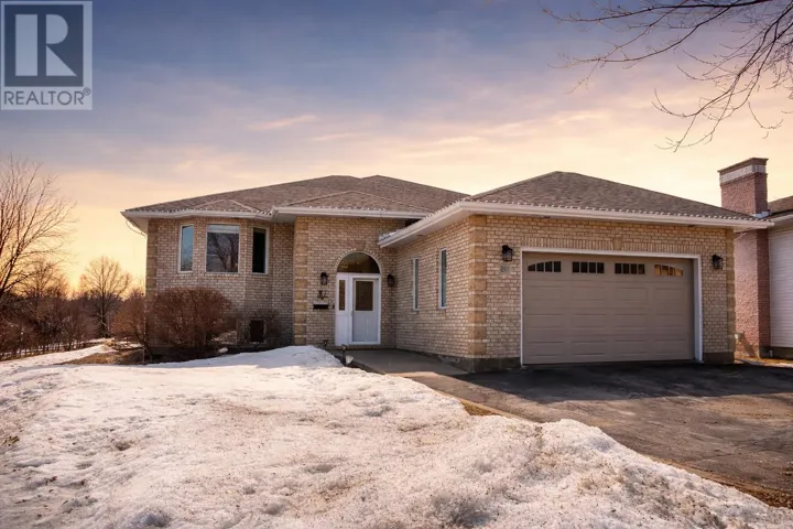 211 Linden CT, Thunder Bay, Ontario P7B6R6