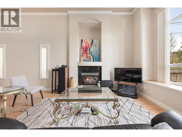1351 DUTHIE AVENUE, Burnaby, British Columbia V5A2R5