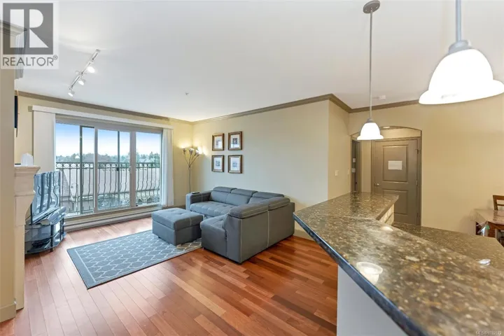318 1620 McKenzie Ave, Saanich, British Columbia V8N0A1
