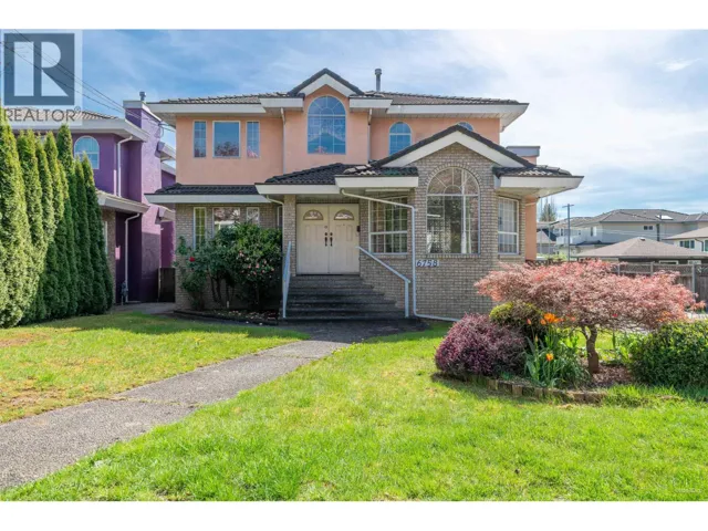 6758 KITCHENER STREET, Burnaby, British Columbia V5B2J9
