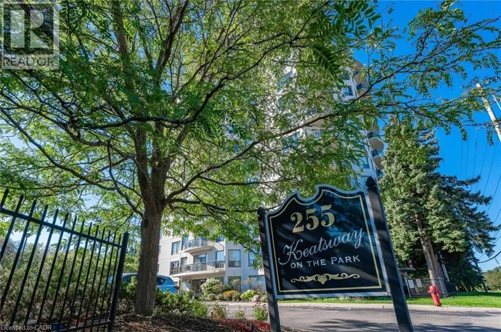 255 KEATS Way Unit# 706, Waterloo, Ontario N2L6N6