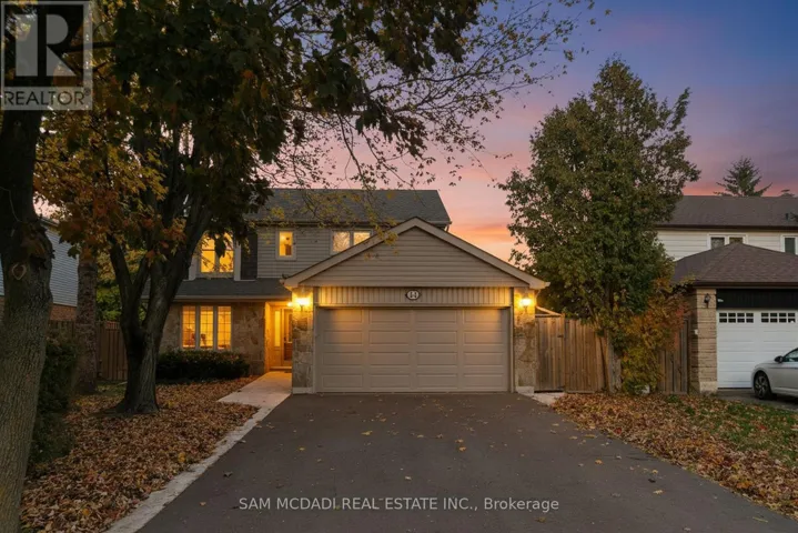 44 MADRID CRESCENT, Brampton (Central Park), Ontario L6S2X4