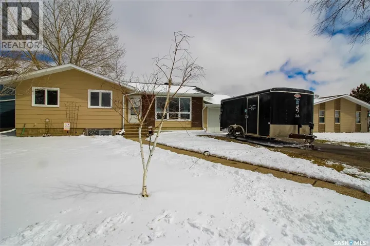 612 9th STREET W, Shaunavon, Saskatchewan S0N2M0