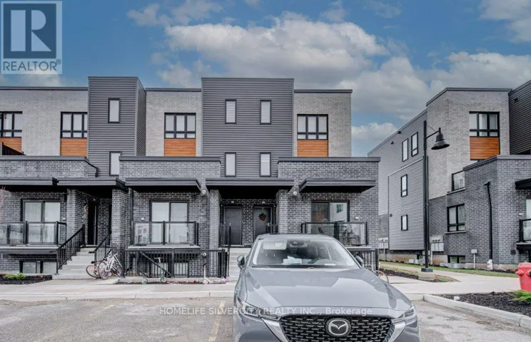 #18 - 235 CHAPEL HILL DRIVE, Kitchener, Ontario N2R0S4