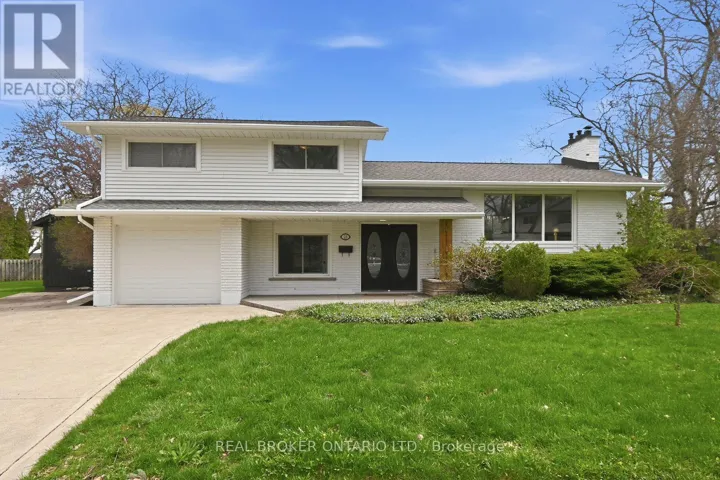 25 VICTOR BOULEVARD, St. Catharines (Glendale/Glenridge), Ontario L2T2B4