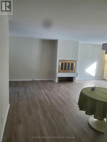 15 TORREY PINES COURT, Ottawa, Ontario K2S1R5