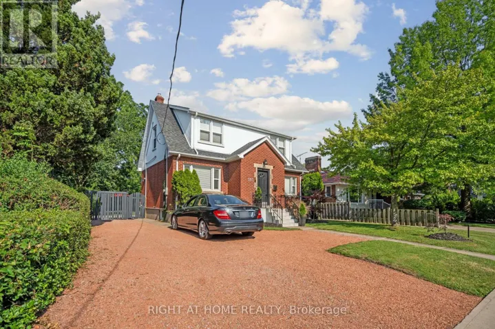 105 GLENRIDGE AVENUE, St. Catharines (Old Glenridge), Ontario L2R4X5