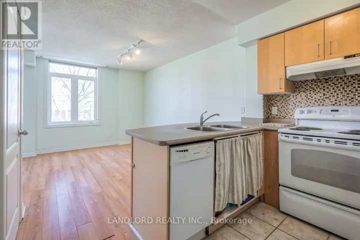 304 - 3 SUDBURY STREET, Toronto (Niagara), Ontario M1J3W6