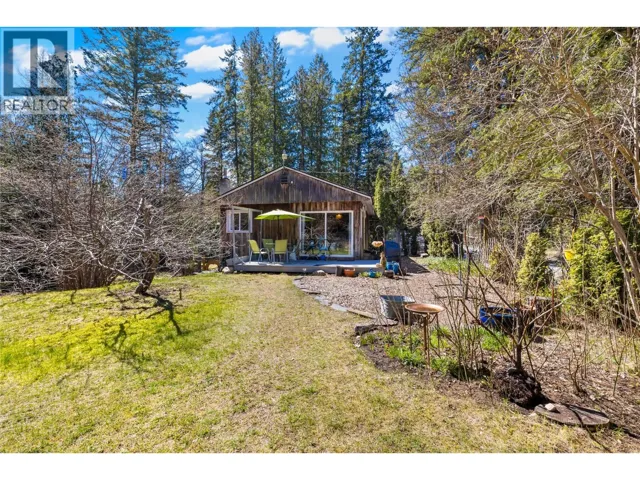 16281 3A Highway, Crawford Bay, British Columbia V0B1E0