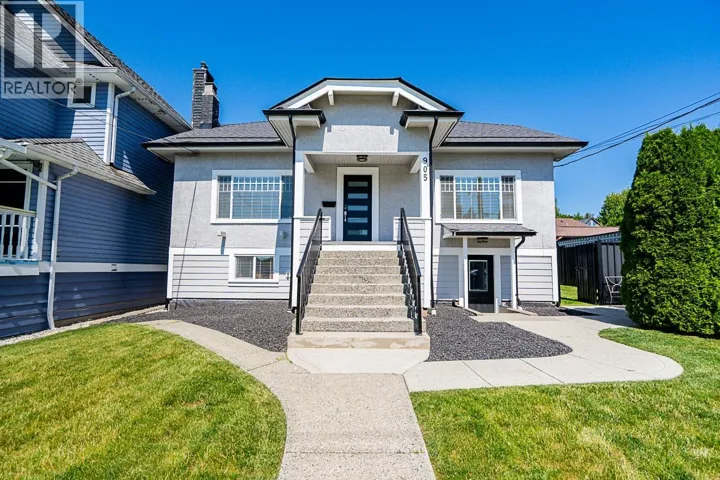 905 EDINBURGH STREET, New Westminster, British Columbia V3M2V2