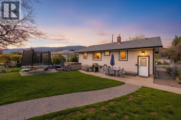6437 BADGER Street, Oliver, British Columbia V0H1T3
