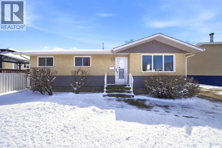 17 Churchill DRIVE, Saskatoon, Saskatchewan S7K3X2