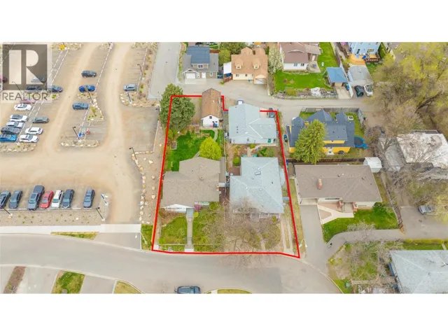 588/598 Royal Avenue, Kelowna, British Columbia V1Y5L5