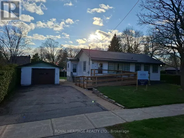 56 QUEEN STREET, Whitby (Brooklin), Ontario L1M1C4