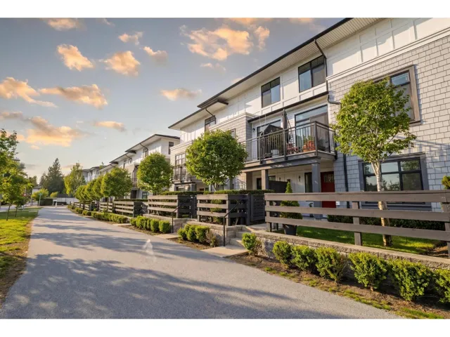81 15255 SITKA DRIVE, Surrey, British Columbia V3S0B1