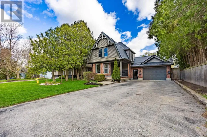 10 GEORGE STREET, Tillsonburg, Ontario N4G2N2