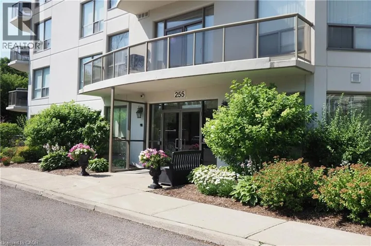 255 KEATS Way Unit# 208, Waterloo, Ontario N2L6N6