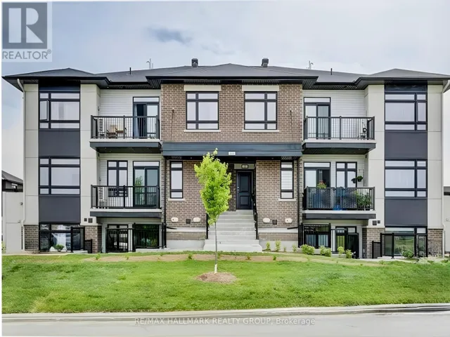 I - 300 TULUM CRESCENT, Ottawa, Ontario K2S2Y4