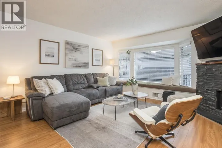 27 1195 FALCON DRIVE, Coquitlam, British Columbia V3E2H1