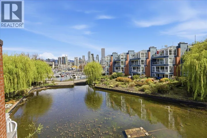 1523 MARINER WALK, Vancouver, British Columbia V6J5A6