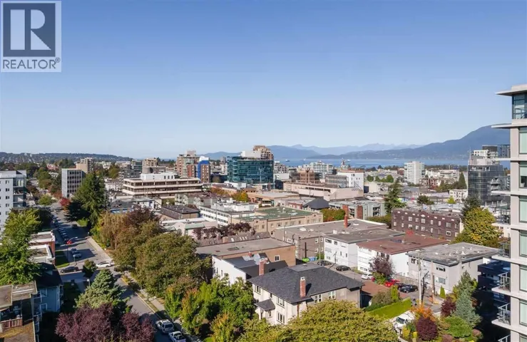 1316 W 11 AVENUE, Vancouver, British Columbia V6H4G8