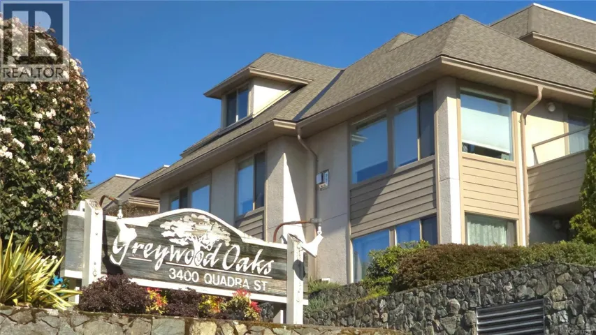 101 3400 Quadra St, Saanich, British Columbia V8Z6E3