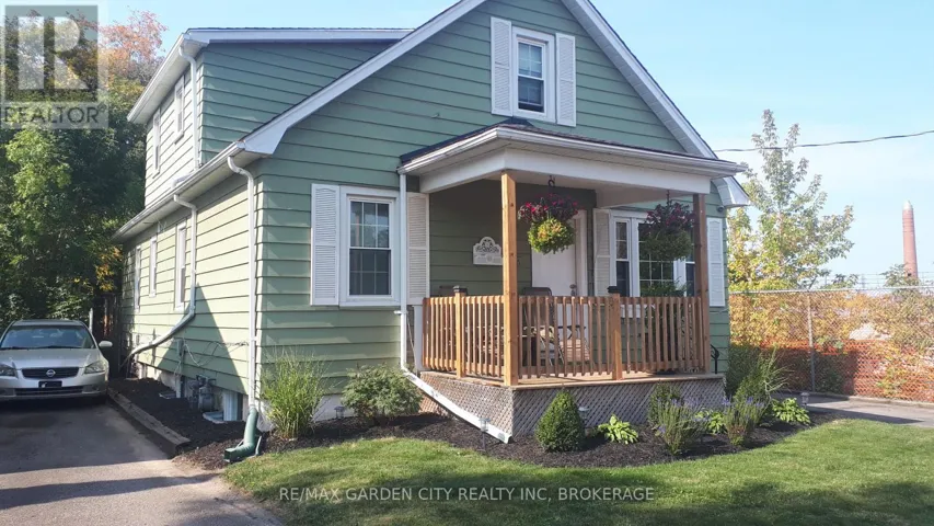 ONE - 75 THOMAS STREET, St. Catharines (Downtown), Ontario L2R6M4