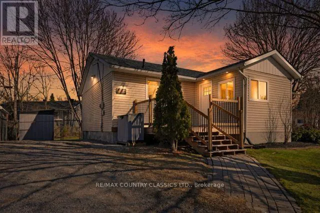 31 SPRUCEDALE STREET, Highlands East (Bicroft Ward), Ontario K0L1M0