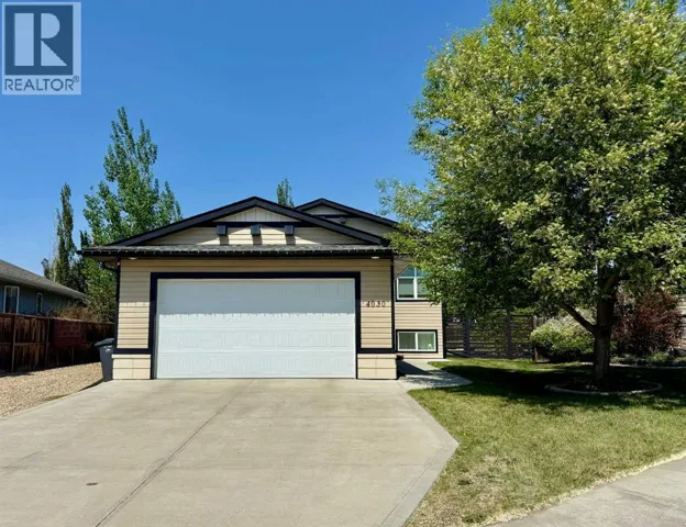 4030 40 Street Close, Ponoka, Alberta T4J0A7