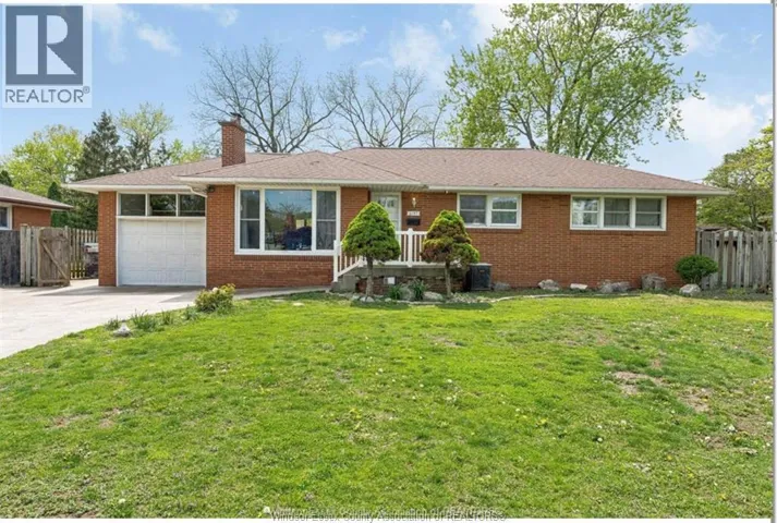 3157 GLENWOOD AVENUE Unit# LOWER, Windsor, Ontario N9E2X9