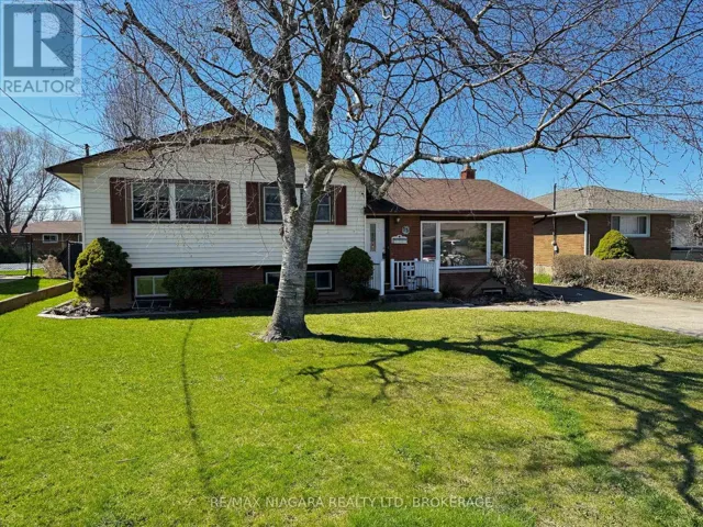 15 COLLIER ROAD N, Thorold (Confederation Heights), Ontario L2V2W8