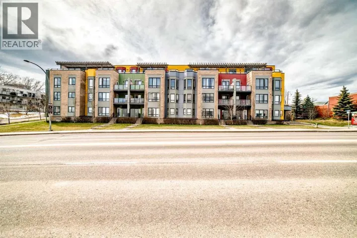 210, 611 Edmonton Trail NE, Calgary, Alberta T2E3J3