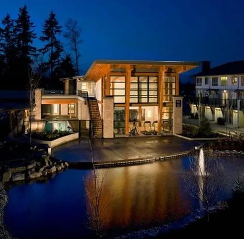 315 6688 120 STREET, Surrey, British Columbia V3W1T8