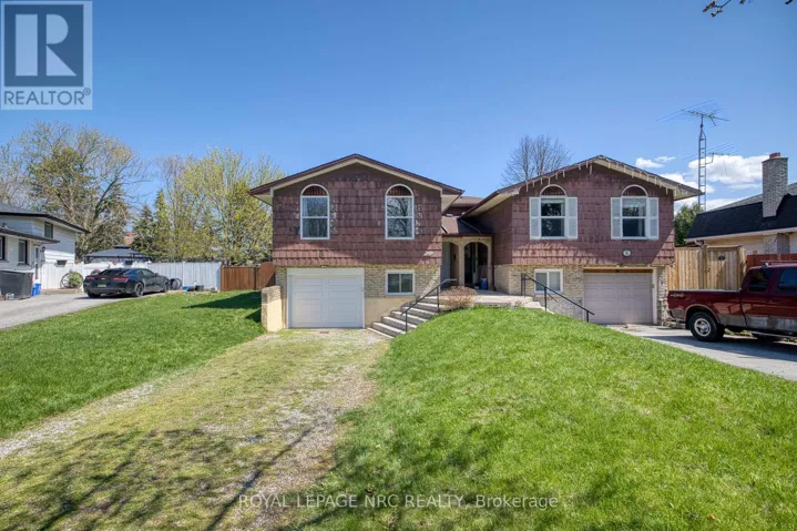 8 KERWIN GATE, St. Catharines (Lakeport), Ontario L2N4J8