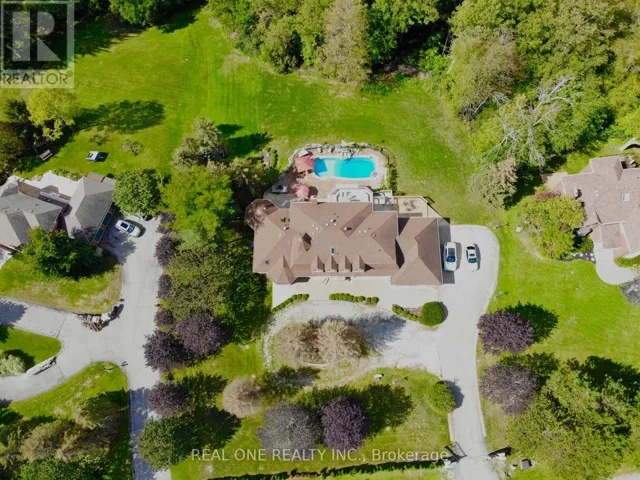 12 JARVIS AVENUE, Aurora (Aurora Estates), Ontario L4G6W8