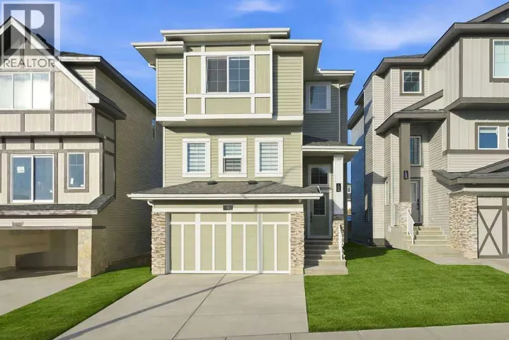 105 Heritage Boulevard, Cochrane, Alberta T4C3G8