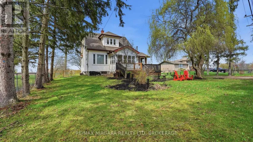 106 COLBORNE STREET, Welland (Broadway), Ontario L3B3P1