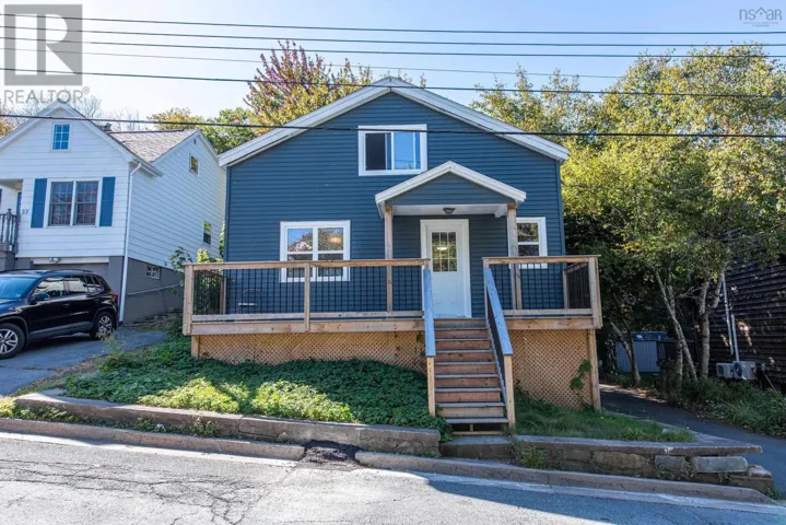 24 Lynn Road, Halifax, Nova Scotia B3N1S4