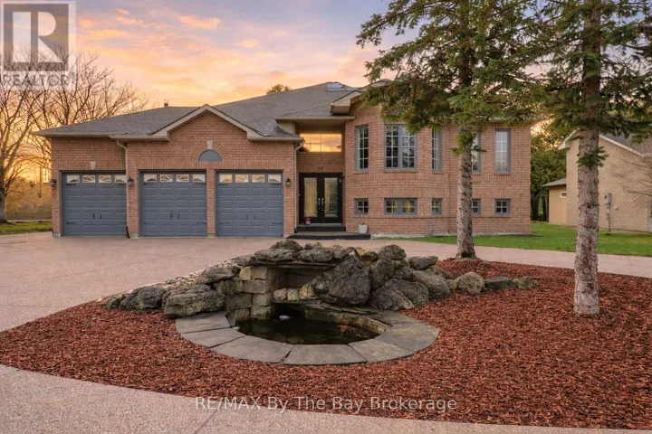 70 FAIRWAY CRESCENT, Wasaga Beach, Ontario L9Z1B8