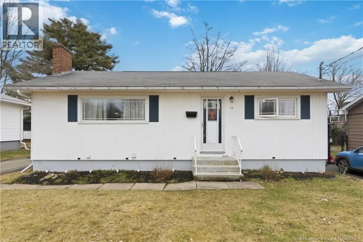 17 Bissett Avenue, Moncton, New Brunswick E1E2S8