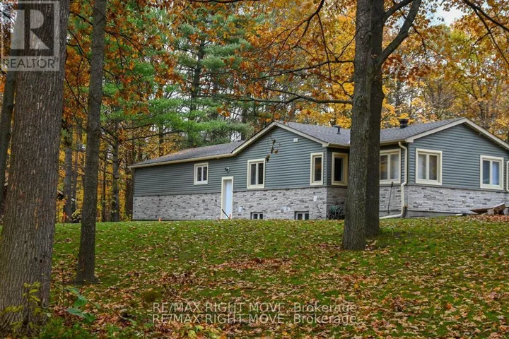 32 MILLS CIRCLE, Springwater (Midhurst), Ontario L0L1X0