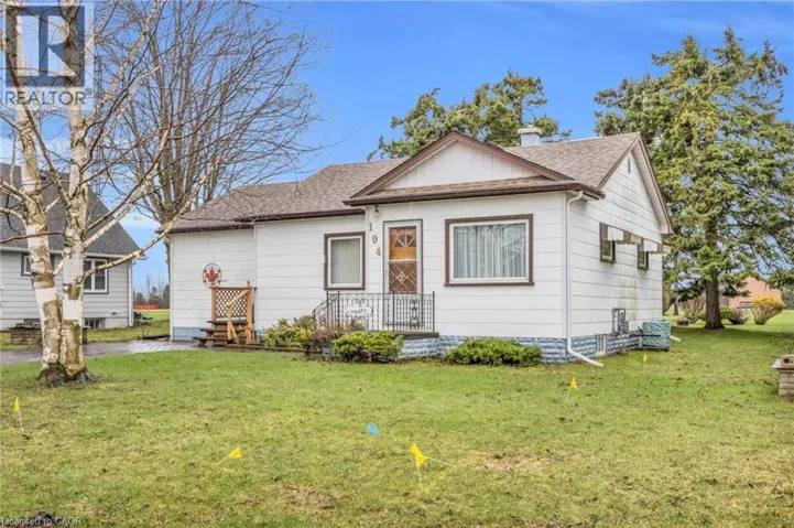 104 KING Street, Palmerston, Ontario N0G2P0