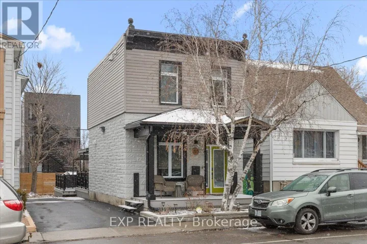 185 DESCHAMPS AVENUE, Ottawa, Ontario K1L5Z3