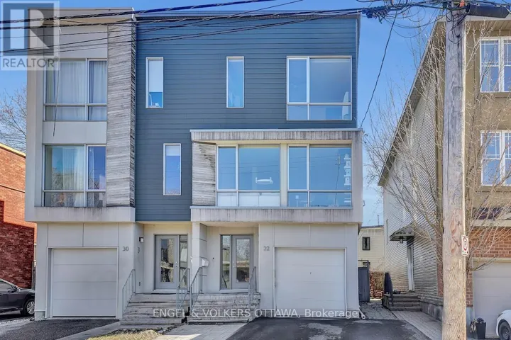32 SIMS AVENUE, Ottawa, Ontario K1Y3K1
