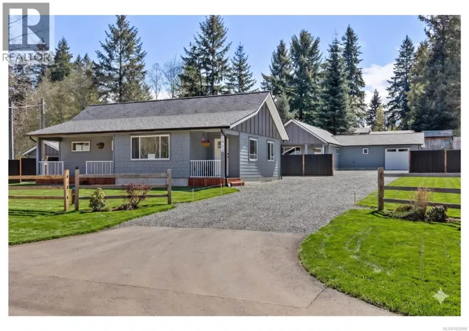 1963 Wilfred Rd, Black Creek, British Columbia V9J1J8