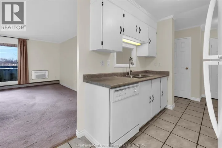 975 Grand AVENUE West Unit# 304, Chatham, Ontario N7L4Z6