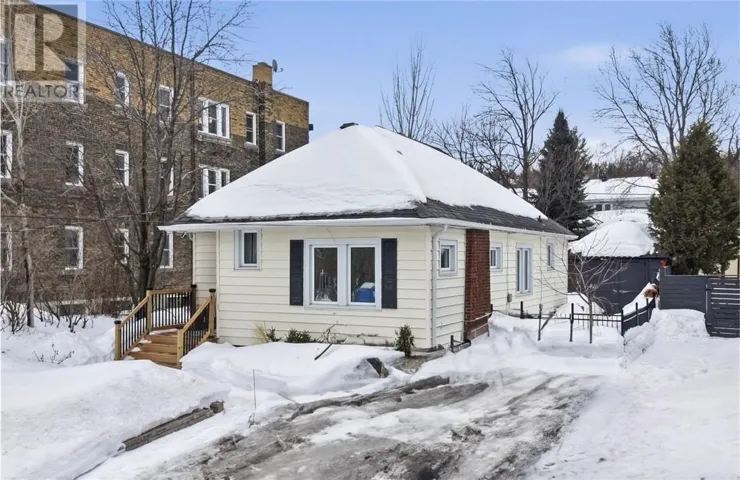 111 KINGSMOUNT BLVD, Sudbury, Ontario P3E1K8