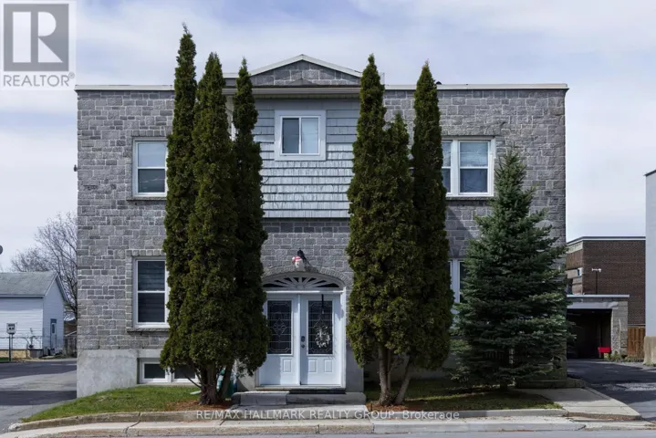 326 AUGUSTUS STREET, Cornwall, Ontario K6J3W5